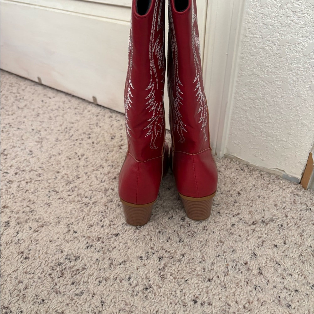 Red Western Cowboy Boots - Picture 4 of 5